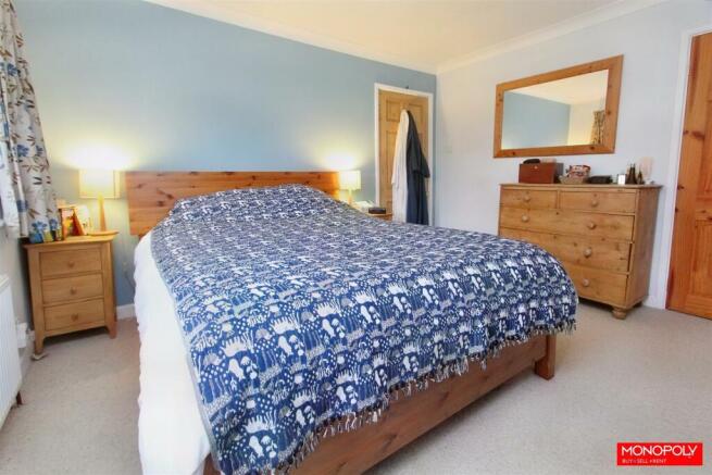 Master Bedroom...jpg