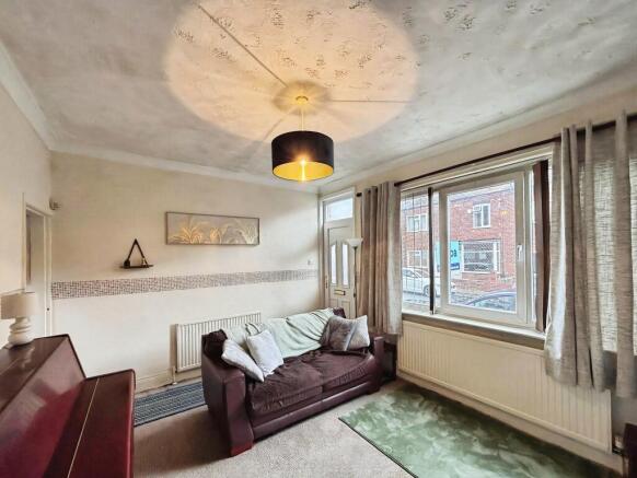 2 bed Terraced for sale Image 6
