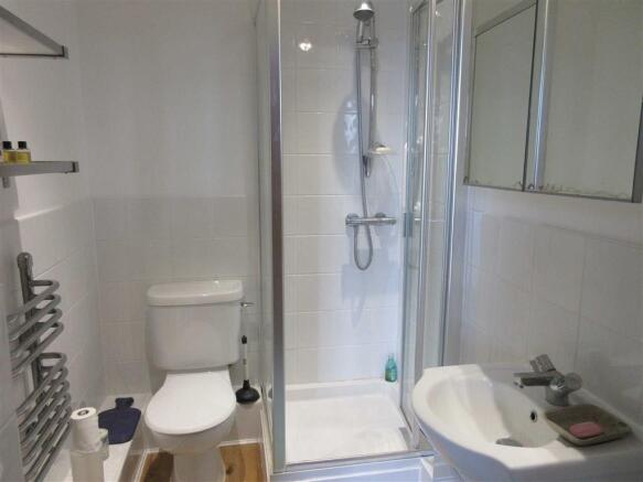 En-Suite Shower Room: