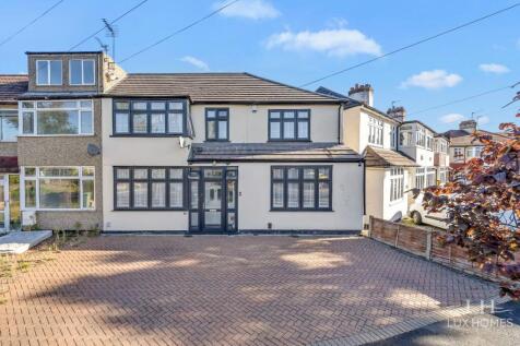 Tennyson Way, Hornchurch