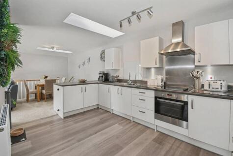 Mallow Court, Dartmouth, Devon, TQ6 0FS