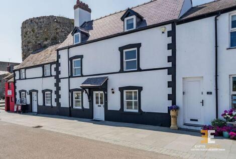 Lower Gate Street, Conwy, LL32