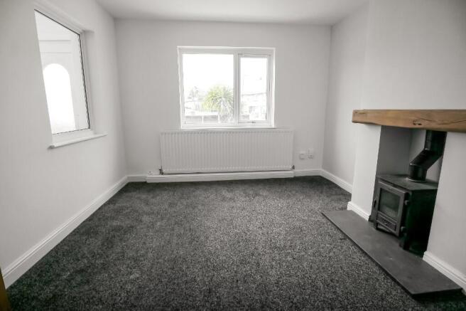 3 bed Semi-Detached to rent Image 6