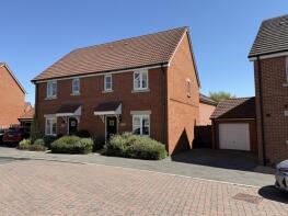 14, Lapwing Drive, Salisbury SP4 6GP