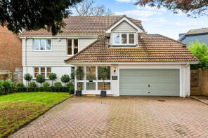 92 Oak House, Cromwell Road, Worcester Park KT4 7JR