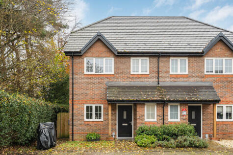 Gatiers Lane, Caterham, CR3