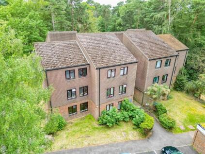 Dawsmere Close, Camberley