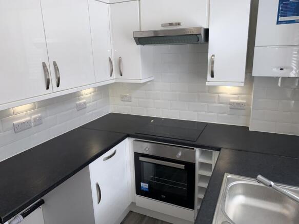 5 bed Terraced for sale Image 9