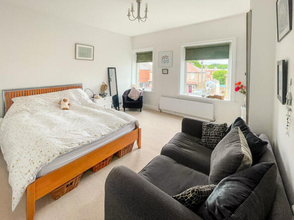 2 bed Terraced for sale Image 8