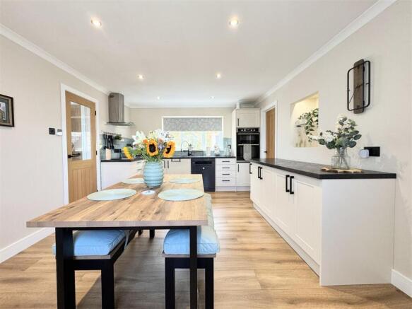 Kitchen Diner