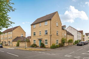 120, Freestone Way, Corsham SN13 9EF