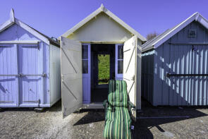 77, Cliff Road, Felixstowe IP11 9SQ