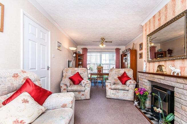 Lounge / Dining Room