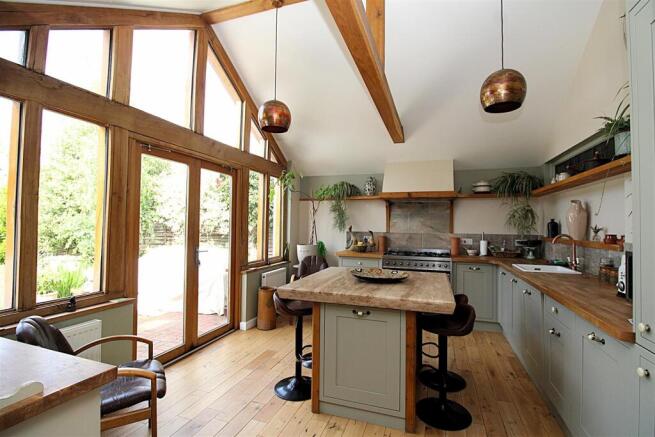 Kitchen/Breakfast Room