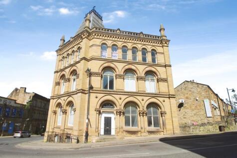 Station Road, Batley, WF17