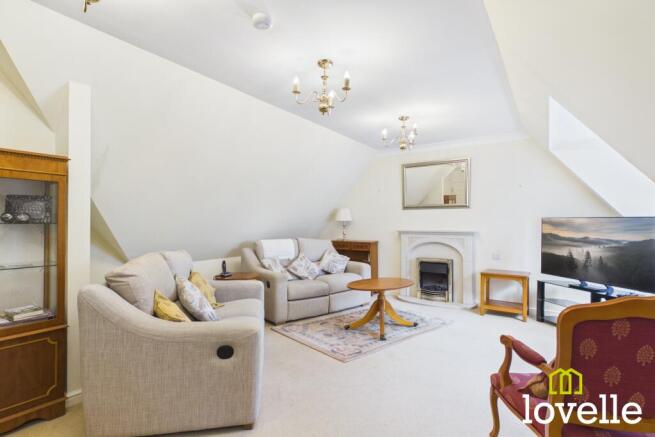 2 bed Flat for sale Image 5