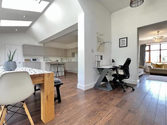 Dining kitchen