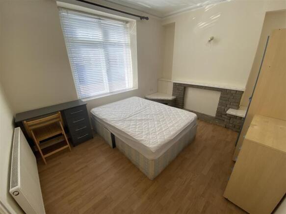 Bright double bedroom with ample study space...