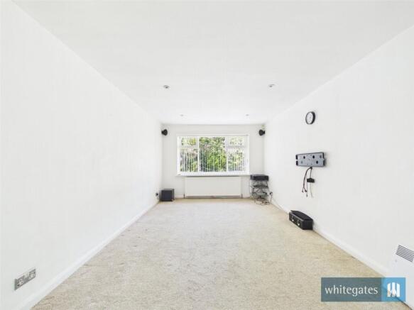 3 bed Semi-Detached for sale Image 2