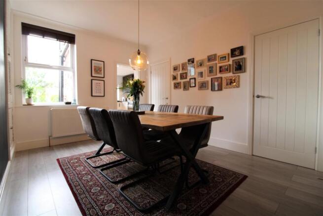 Dining Room.jpg