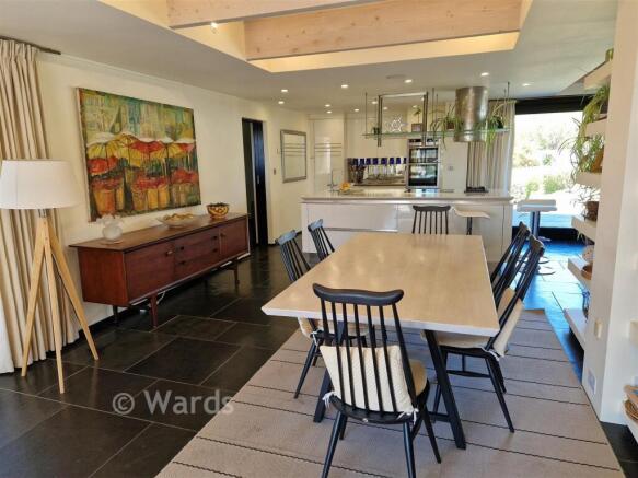 V Dining Area