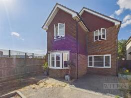 4, Pashley Gardens, Hastings TN34 1PW