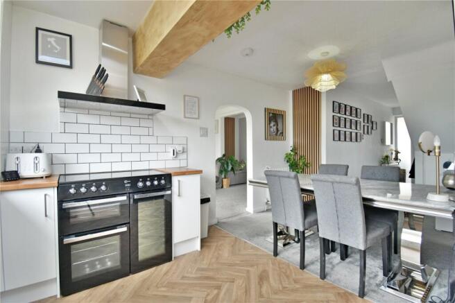 Dale View, Denton, Tameside, M34 photo 4