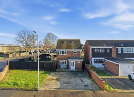 1a Park View, Neave Crescent, Harold Hill, Romford RM3 8HN