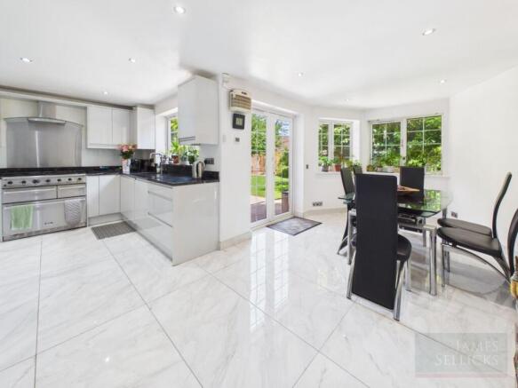 Open Plan Dining Kitchen