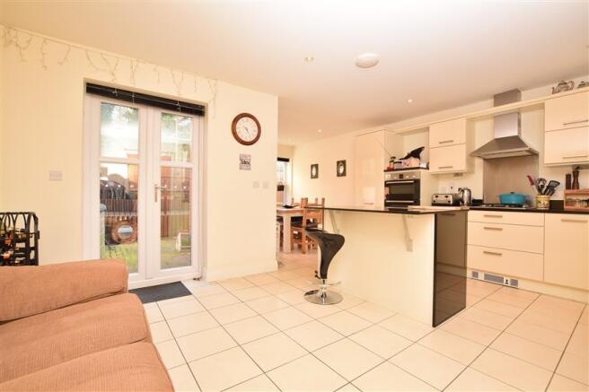 Kitchen / Breakfast Area