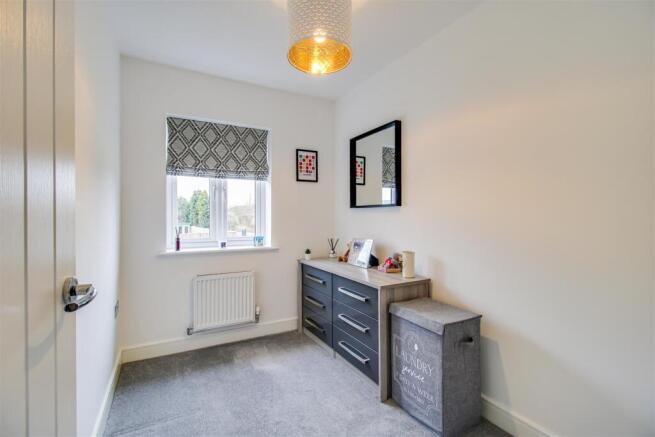 3 bed Town House for sale Image 11