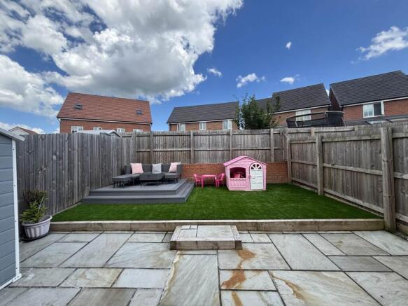 3 bed Semi-Detached for sale Image 4