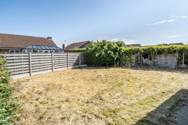 3 bed Detached Bungalow for sale Image 10