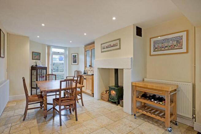 4 bed Terraced for sale Image 4
