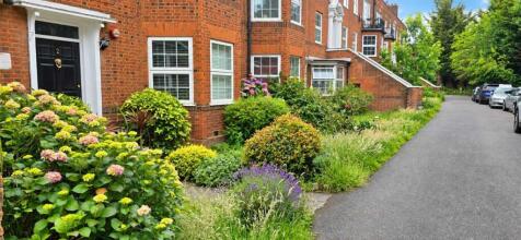 Hocroft Court, Off Hendon Way, Childs Hill, London, NW2 2LU