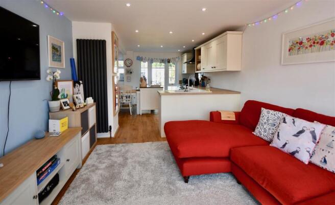 Sitting / Kitchen