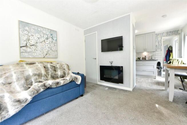 1 bed Detached for sale Image 10