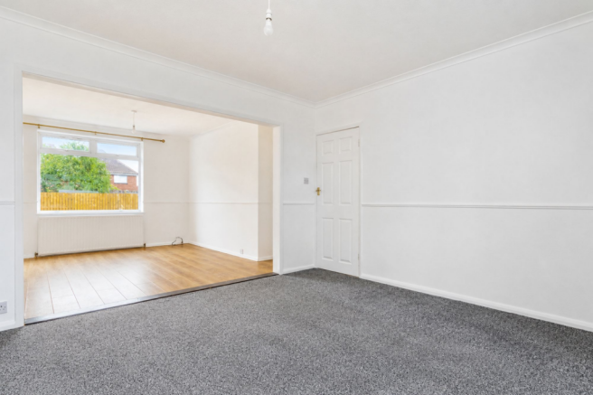 3 bed Semi-Detached to rent Image 4