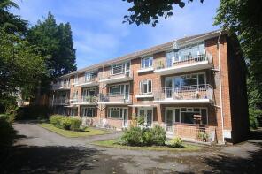 3, 15 Portarlington Court, Portarlington Road, Bournemouth BH4 8BU