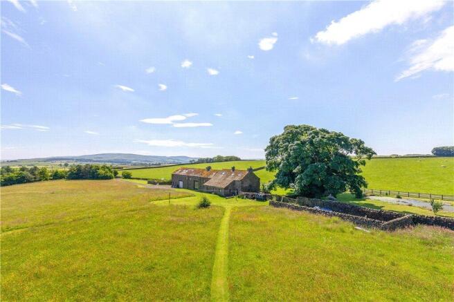 4 bed Barn Conversion for sale Image 6
