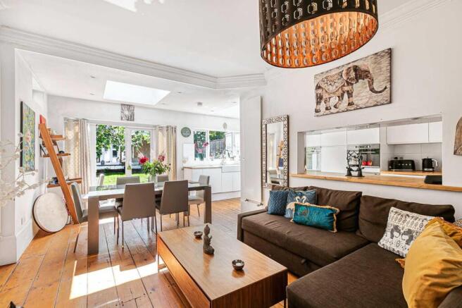 KITCHEN / DINING / FAMILY ROOM