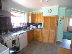 fitted kitchen