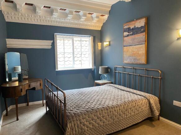 2 bed Apartment to rent Image 11