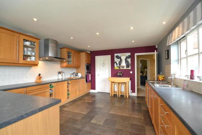 Kitchen.jpg