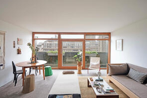 29, John Trundle Court, John Trundle Highwalk, Barbican, London EC2Y 8DJ