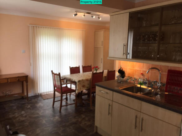 Dining area in kitchen