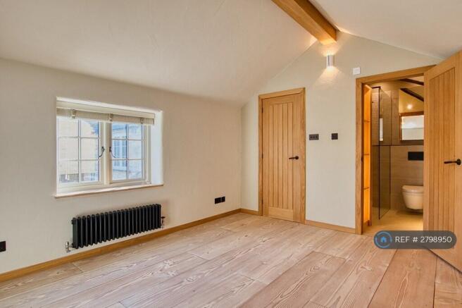 3 bed Detached to rent Image 12
