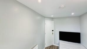 184, Guildford Park Avenue, Guildford GU2 7NH