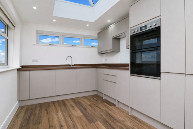3 bed Detached Bungalow for sale Image 5