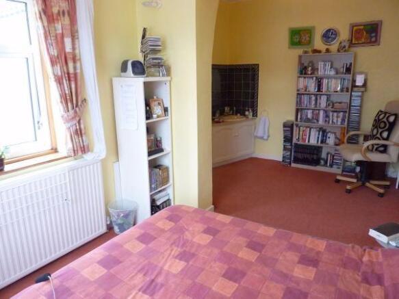Photo 13